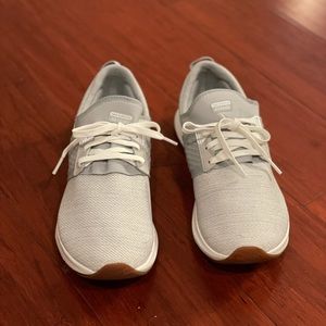NEW BALANCE Dynasoft Women's Nergize V3 Sneaker - 8.5 M - Light Gray. Brand new!